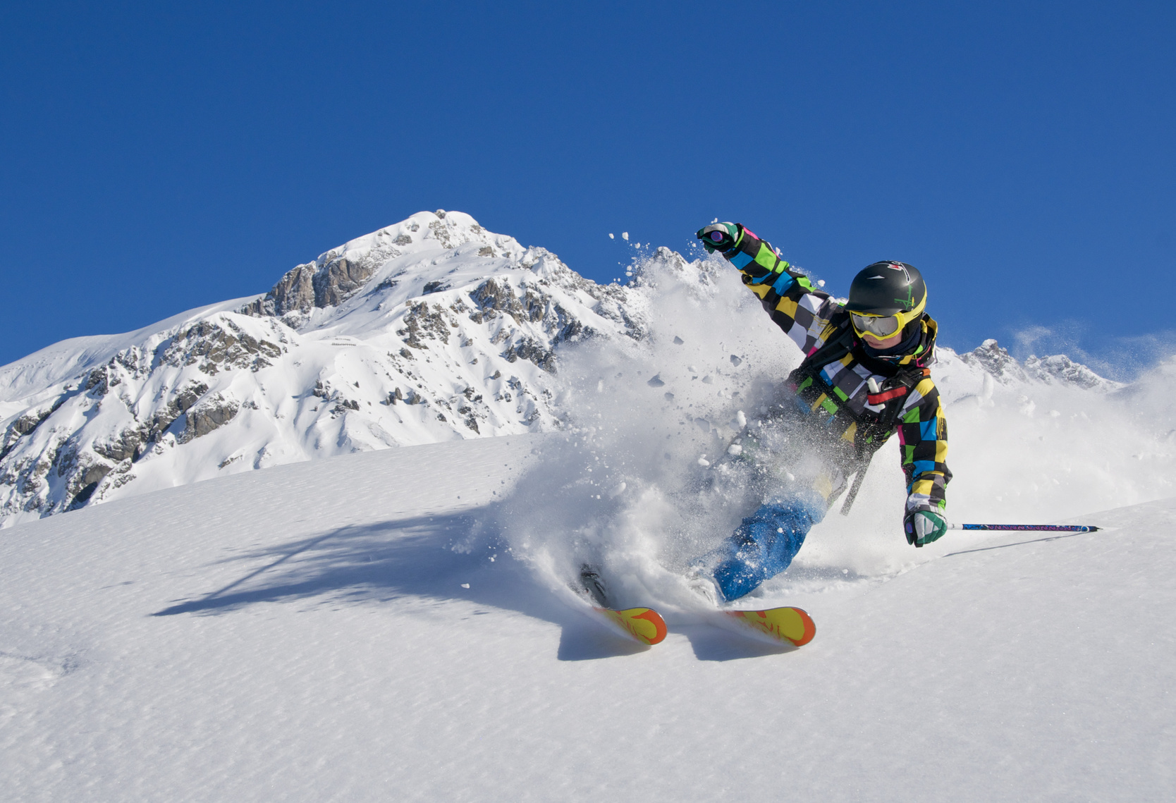 Bien choisir la tenue de ski idéale pour son enfant - France Montagnes -  Site Officiel des Stations de Ski en France