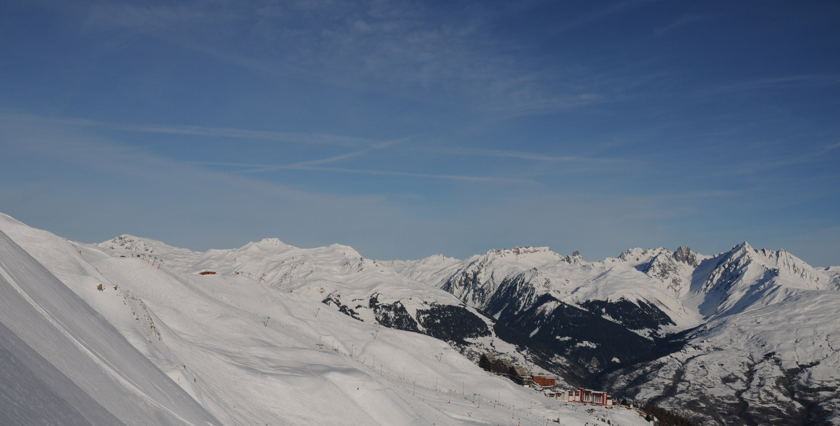 Quelles stations si on souhaite éviter les Alpes et les Pyrénées ?