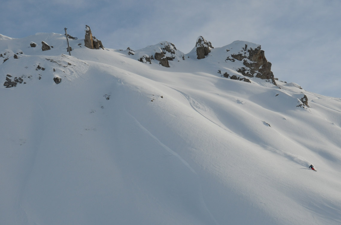 Que faire lorsqu’un skieur est englouti par une avalanche ?