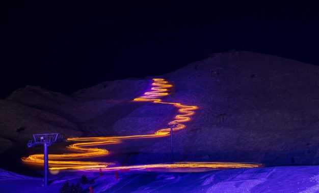 Descente aux flambeaux : spectacle magique sur les pistes